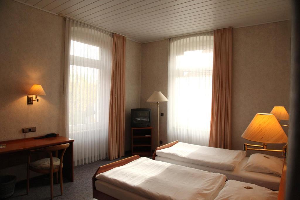 Ackfeld Hotel-Restaurant Bueren  Rom bilde